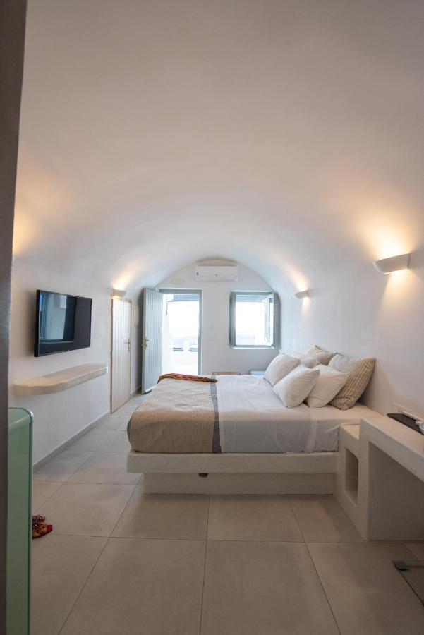 Aparthotel Caldera Cliff Illusion Fira  Esterno foto