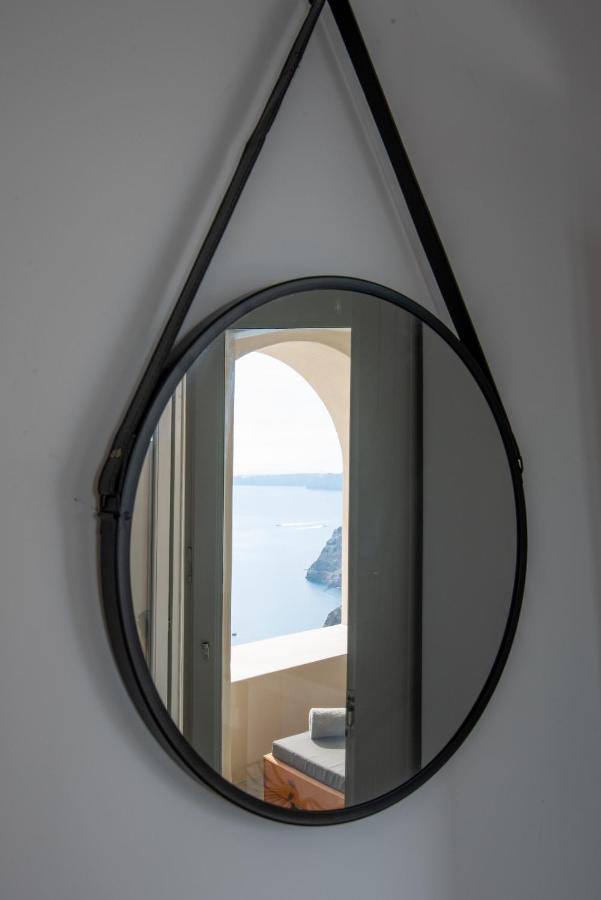 Aparthotel Caldera Cliff Illusion Fira  Esterno foto